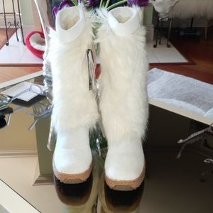 Apres ski cold weather boots